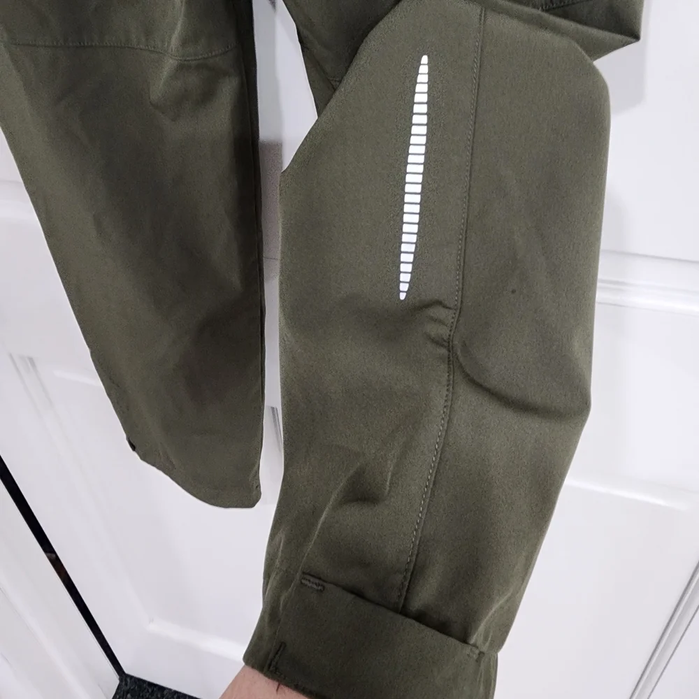 baleaf Olive Green Lightweight Cargo Joggers - Picture 6 of 13